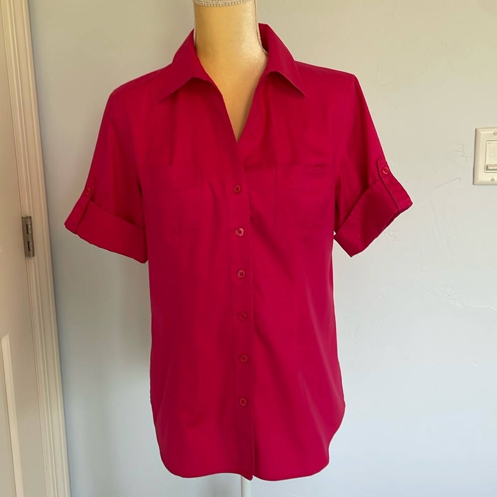 Chico's Hot Pink No Iron Short Sleeve Top - Picture 2 of 9